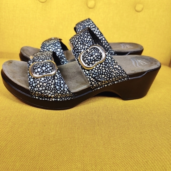 DANSKO Sophie Leather Double Buckle Blue Silver Dotted Platform Sandal Women's 8 - Picture 1 of 8
